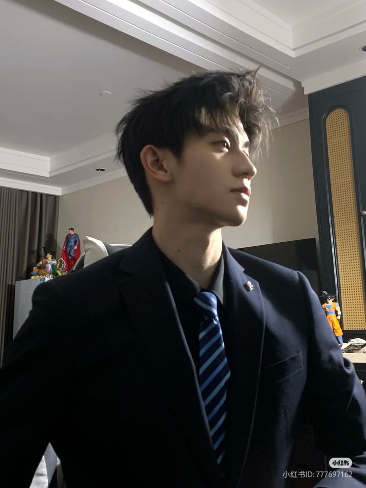 Lạnh Lùng Nhưng Hay Ghen