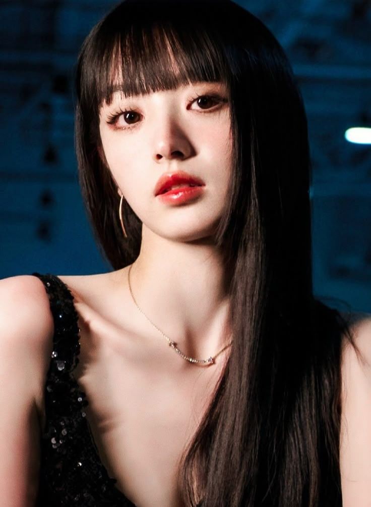 Miệng với tay tôi cũng xuyên không luôn rồi!