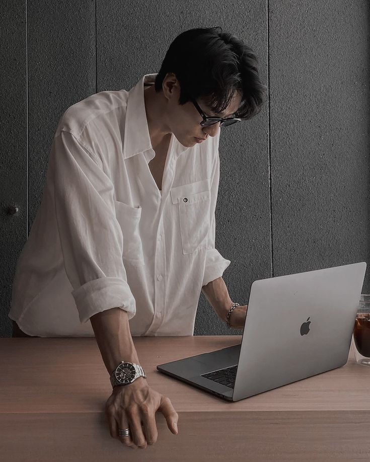 Này, Đừng Gọi Bừa Người Ta Là Anh Rể Chứ!