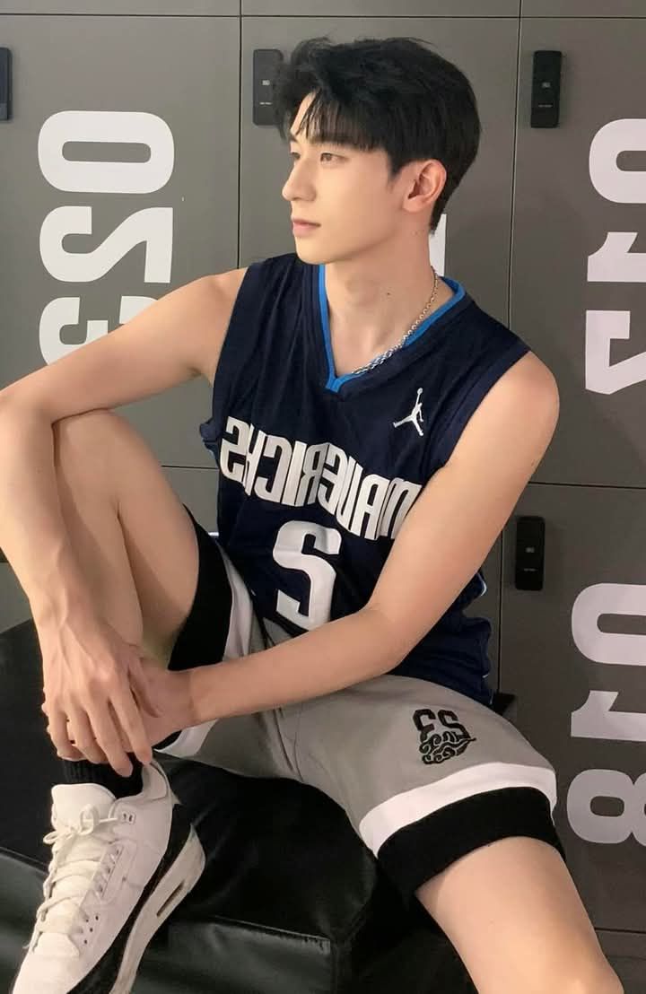 Người Yêu Qua Mạng Khuyên Tôi Ngừng Yêu Đi