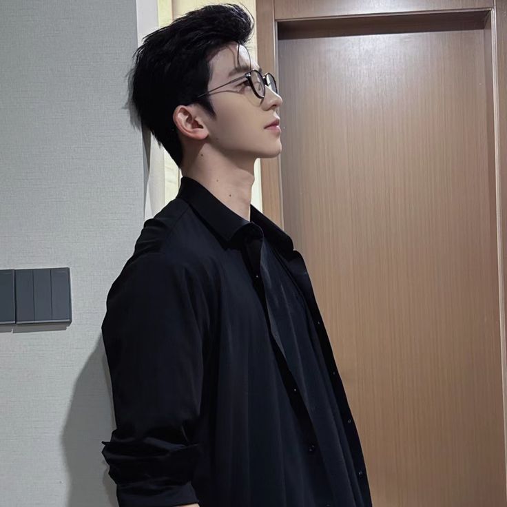 Sau Khi Lén Đổi Biệt Danh Của Sếp Thành “Chồng”