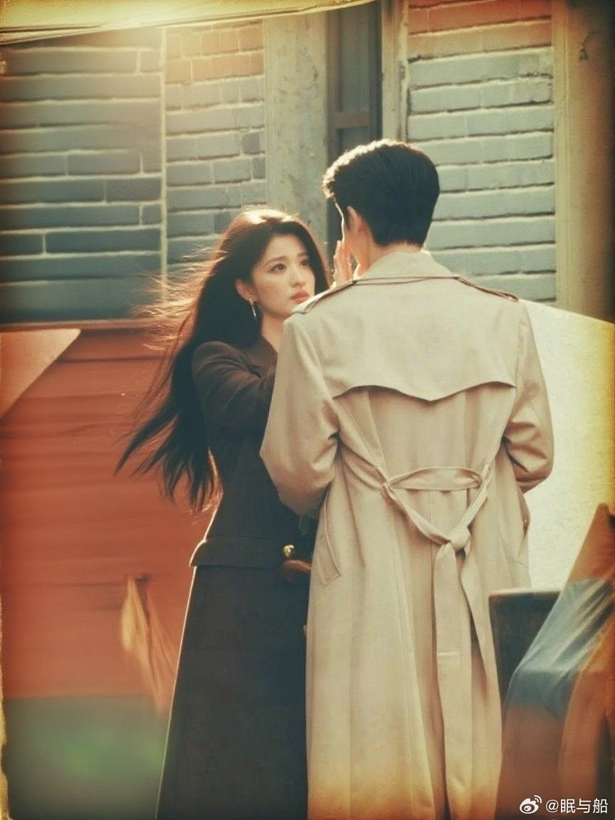 Trùng Sinh, Tôi Vả Mặt Người Chồng Giả Vờ Thâm Tình